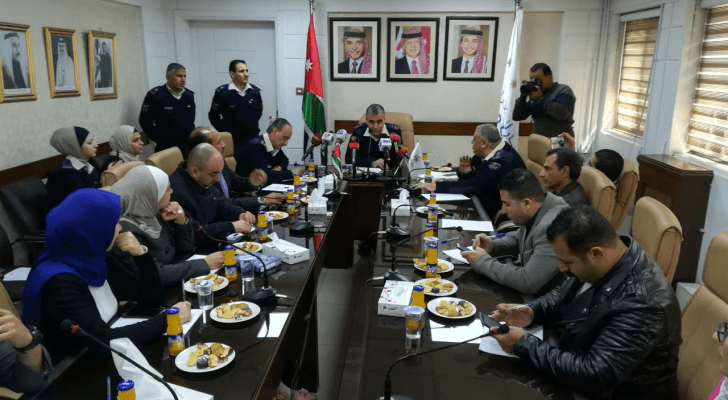 من المؤتمر