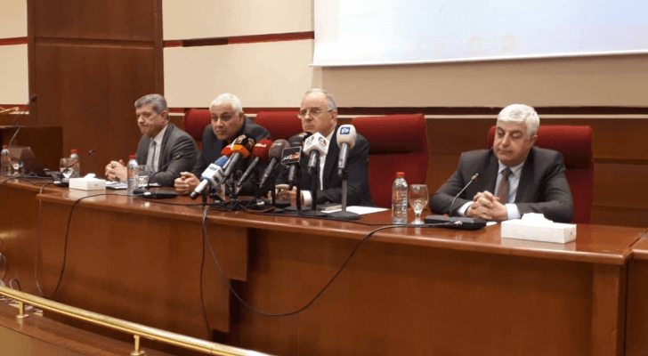 من المؤتمر