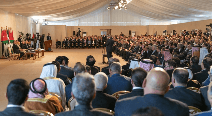 جلالة الملك عبدالله الثاني يزور الزرقاء ويلتقي وجهاء وممثلي أبناء وبنات المحافظة
