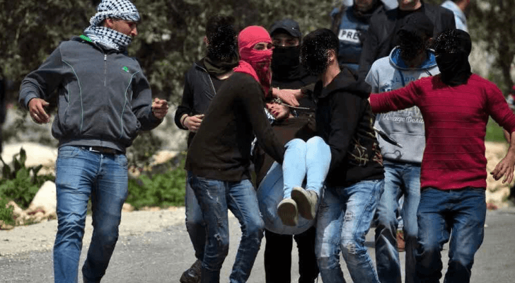 إصابات اثر قمع قوات الاحتلال المسيرة الاسبوعية في كفر قدوم - المركز الفلسطيني للاعلام