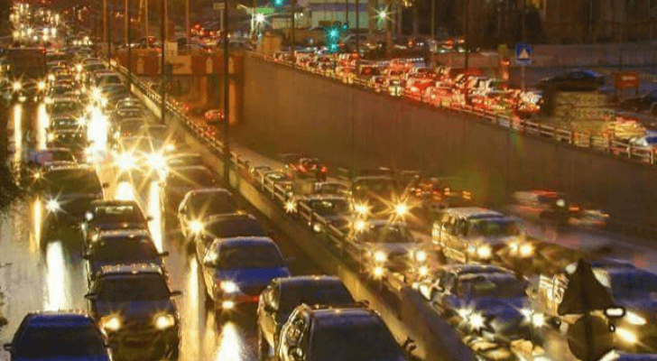 ازدحامات في عمان مساء الاثنين