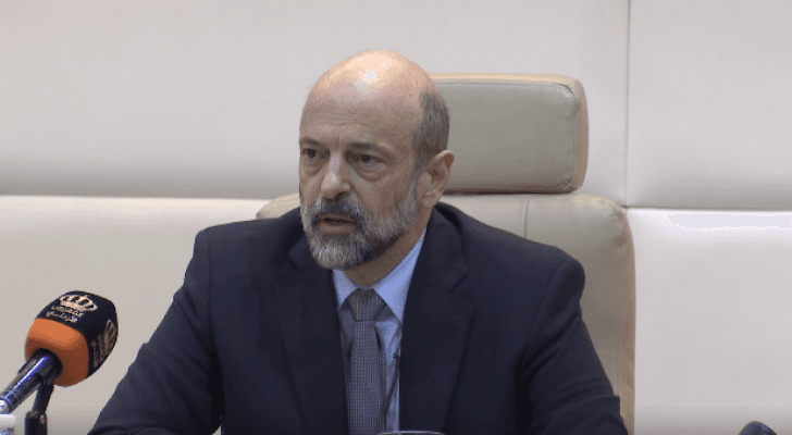 رئيس الوزراء الدكتور عمر الرزاز  خلال الجلسة