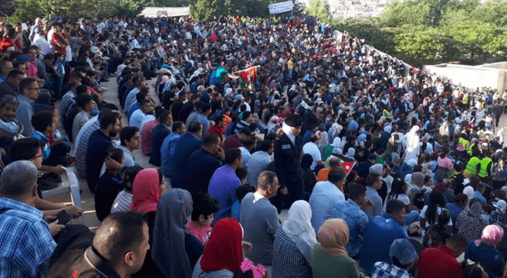 من حدائق الحسين