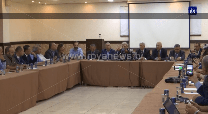 من المؤتمر