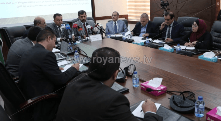 من المؤتمر