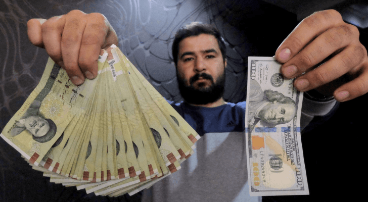 قبل 3 أعوام كان الدولار الأمريكي يساوي 37 ألف ريال إيراني