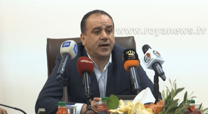 وزير الزراعة ووزير البيئة إبراهيم الشحاحدة