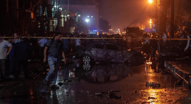 مصرع 17 شخصا في حادث تصادم نتج عنه انفجار في القاهرة