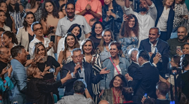 من الفيديو