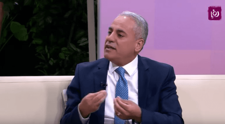 في حالة وجود عقوبة لم يلتزم الناس بدفع قيمة الشيكات .. فكيف الحال إن ألغيت