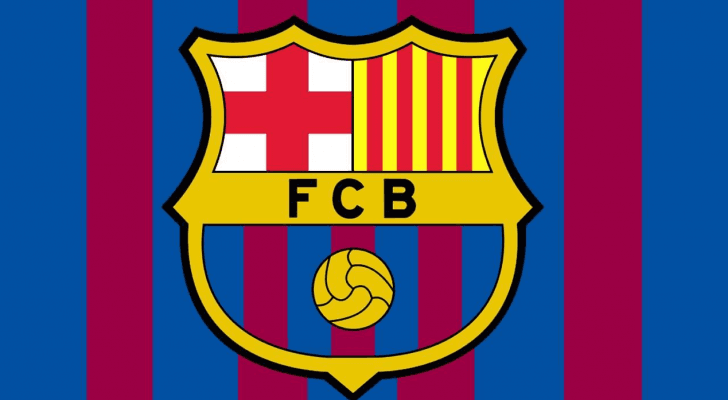 يمتاز قميص برشلونة باللون القرمزي
