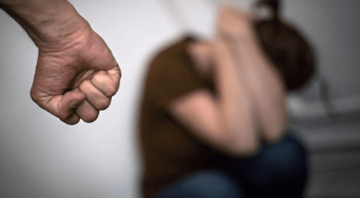 السيدة في حالة صحية متدهورة - تعبيرية