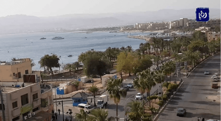 الزحف العمراني يهدد وجود الشاطئ الأوسط بالعقبة