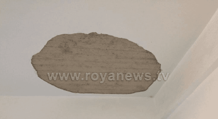 اصابة طالب مدرسة بانهيار جزء من سقف غرفة صفية باربد