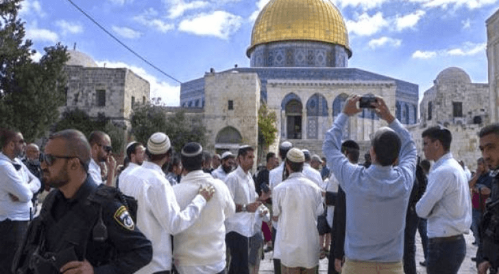اقتحام المسجد الاقصى بحراسة مشددة من شرطة الاحتلال