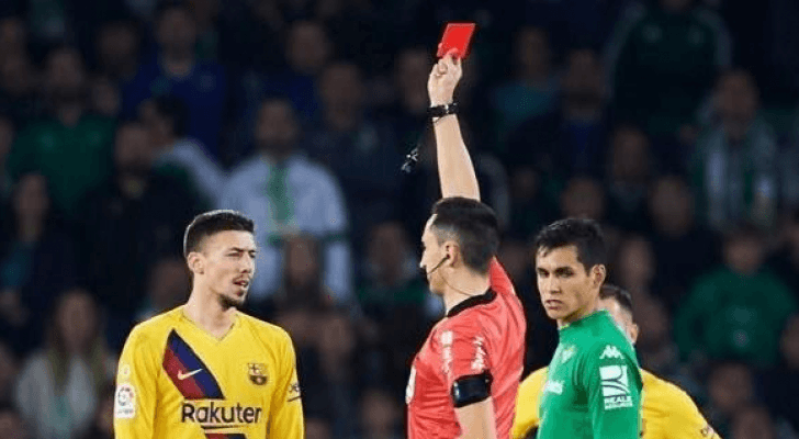 ابعاد حكم مباراة ريال بيتيس وبرشلونة عن الجولة القادمة للدوري الاسباني