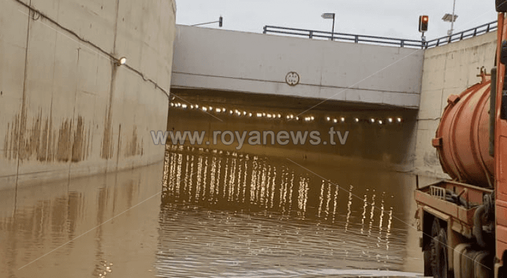 العقبة.. نفق باب 2 على طريق الميناء القديم مغلق