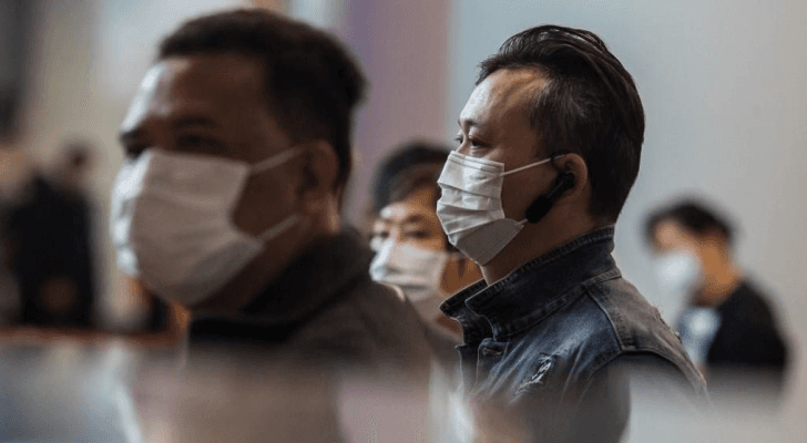 العالم بجبروته تحت رحمة فيروس لا تراه العين أسموه كورونا