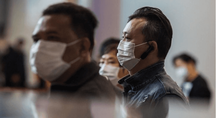 العالم بجبروته تحت رحمة فيروس لا تراه العين أسموه كورونا