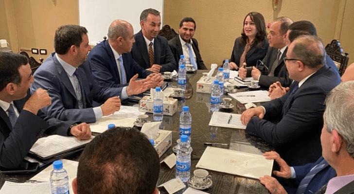 الحموري ونظيرة السوري يجريان في دمشق مباحثات صريحة حول العلاقات الاقتصادية ويصدران بيانا مشتركا