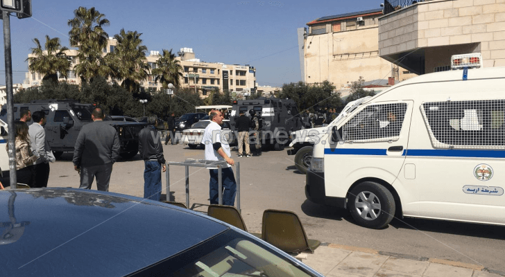 صورة من موقع الحادثة