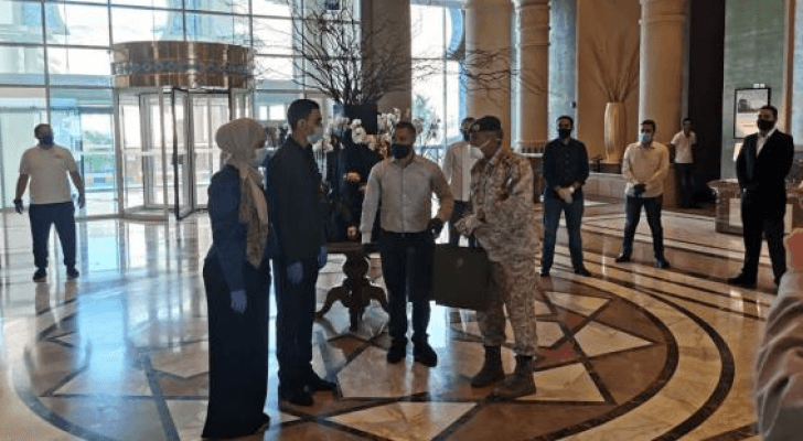 هدية ملكية لعريس أردني وعروسته تزوجا بأحد فنادق الحجر الصحي