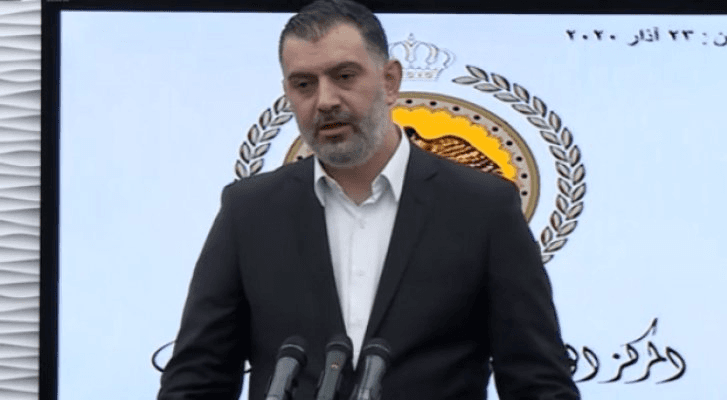 وزير العمل نضال بطاينة