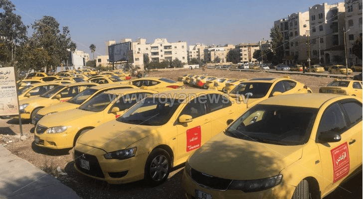 هيئة الاتصالات توضح آلية تقديم سيارات التكسي لخدمة التوصيل المنزلي