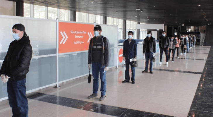 الجيش يخلي 905 مسافرين من الطلبة الأردنيين العائدين للحجر الصحي