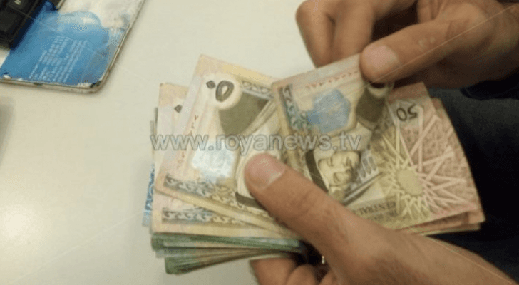 وزارة المالية : بدء صرف الرواتب اليوم وغدا
