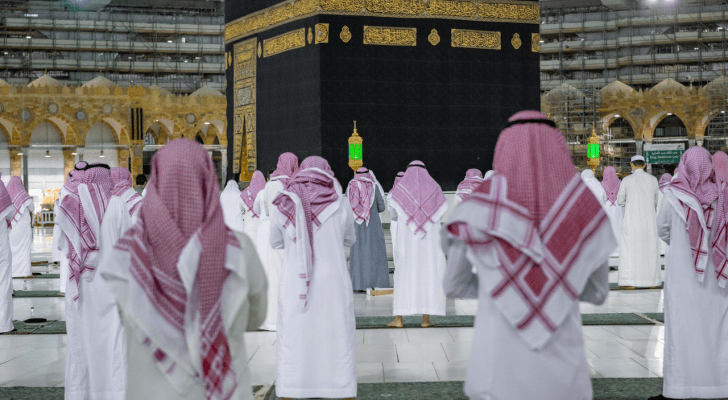 مشاهد مؤثرة من الحرم المكي ليلة 27 رمضان