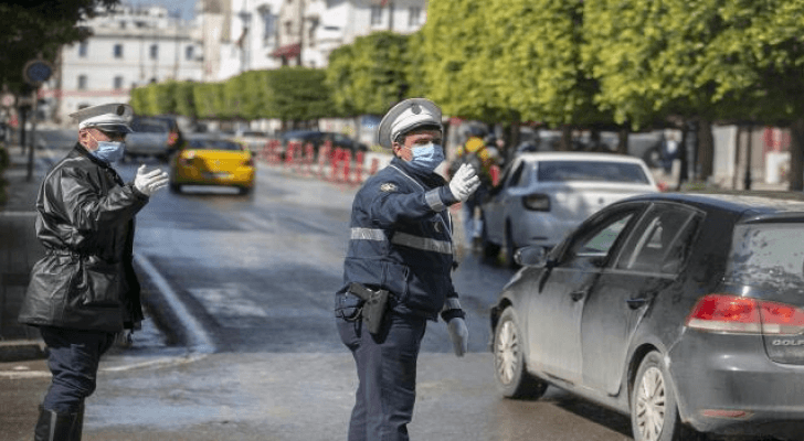 عودة الحياة إلى المقاهي والمطاعم وحرية التنقل بين المحافظات في تونس