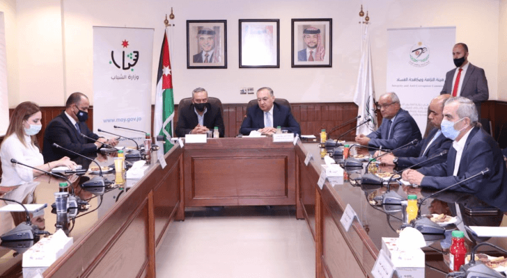 توقيع مذكرة تفاهم بين "الشباب" و"النزاهة ومكافحة الفساد"