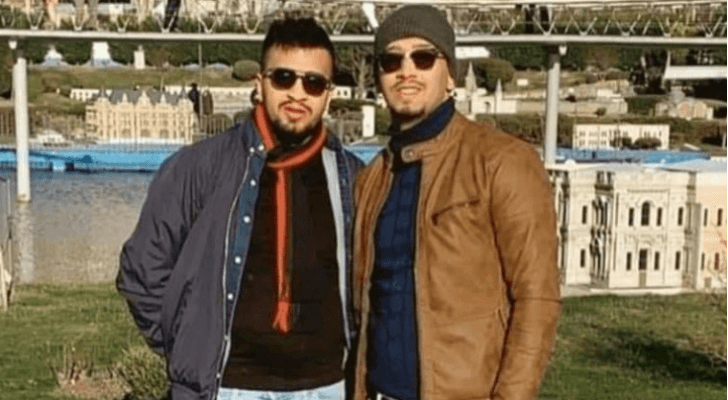 صورة الشقيقان - وسائل التواصل الاجتماعي