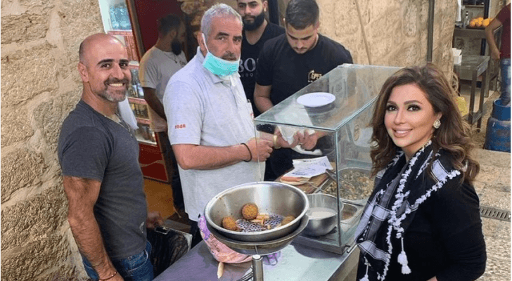 صورة نشرتها الإعلامية إيمان عياد