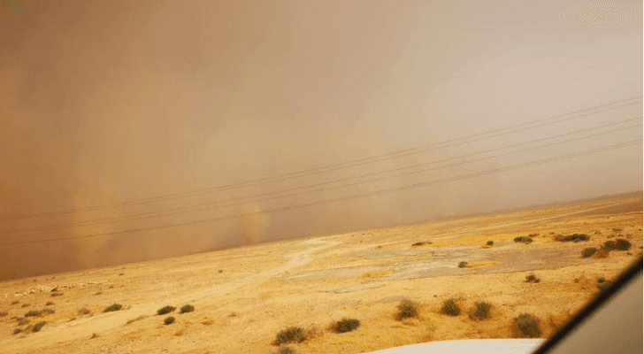 أحوال جوية استثنائية تتعرض لها بعض مناطق الأردن "أمطار رعدية و عواصف رملية و حرارة عالية جدا"