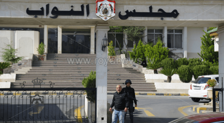 44 حزبا قررت المشاركة في الانتخابات و4 أحزاب لم تحسم أمرها بعد
