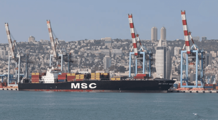 صورة السفية التي حطت في ميناء حيفا