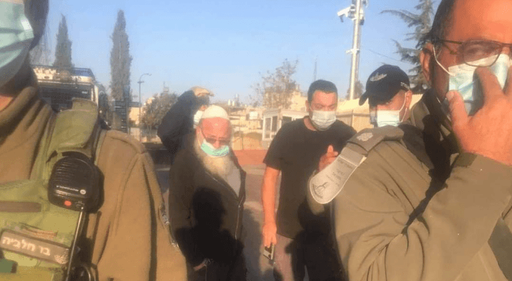 مستوطن يدهس طفلين وسيدة قرب الحرم الإبراهيمي