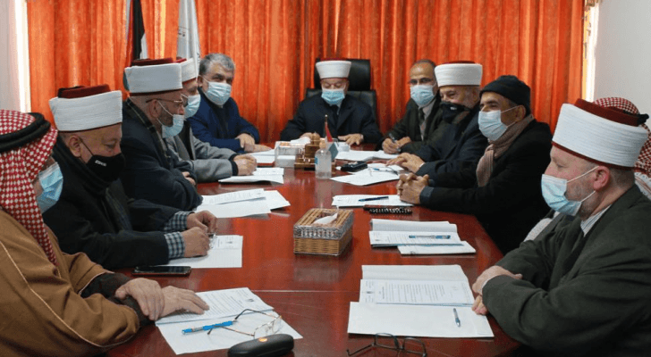 من الاجتماع