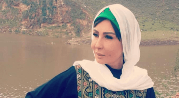 الفنانة الأردنية نجلاء سحويل