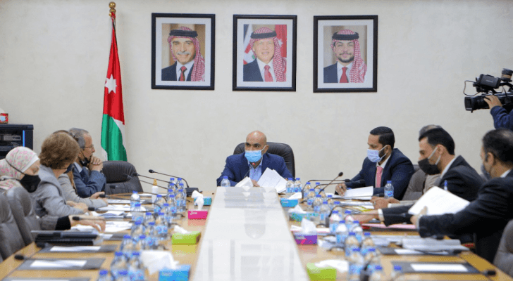 خلال الاجتماع