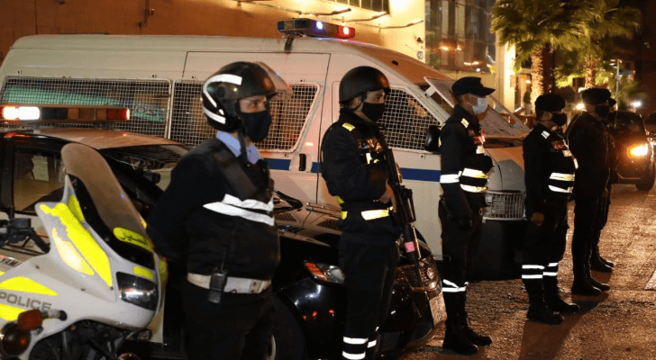 بدء الإنتشار الأمني وتفعيل نقاط الغلق  تمهيدا لتنفيذ الحظر الشامل