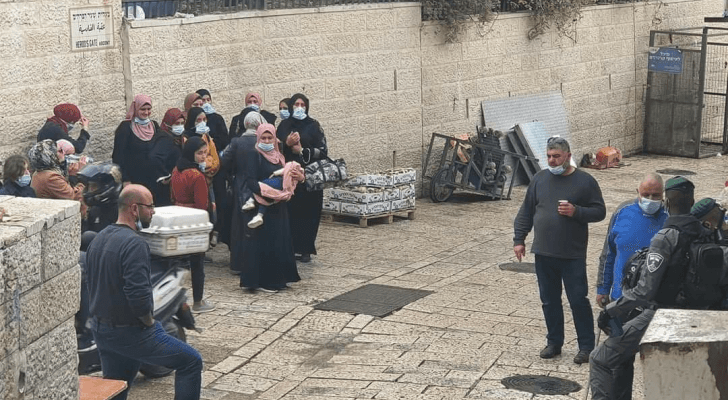 الاحتلال الاسرائيلي يحتجز عشرات النسوة في القدس - ارشيفية