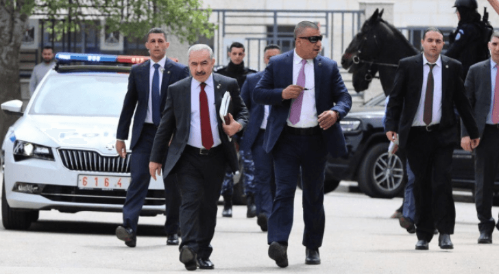الحكومة الفلسطينية تنوي توسيع القاعدة الضريبية بشكل أفقي