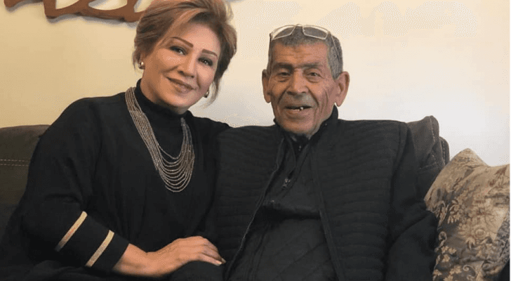 الفنانة الأردنية أمل الدباس ووالدها