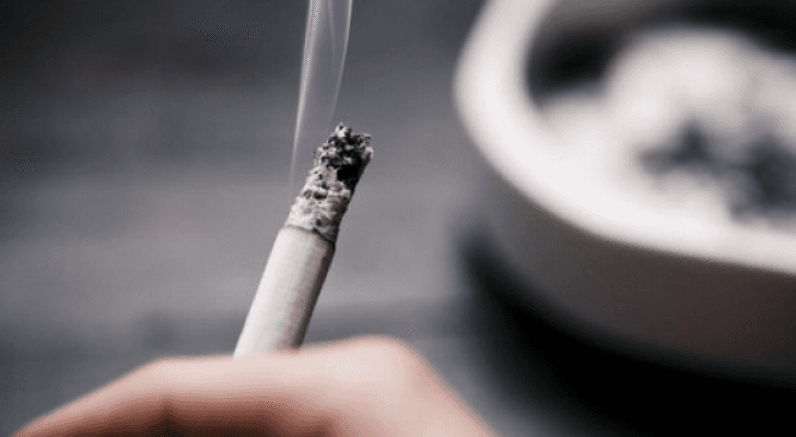مخالفة 67 منشأة وإنذار 452 لعدم التزامها بحظر التدخين - تعبيرية