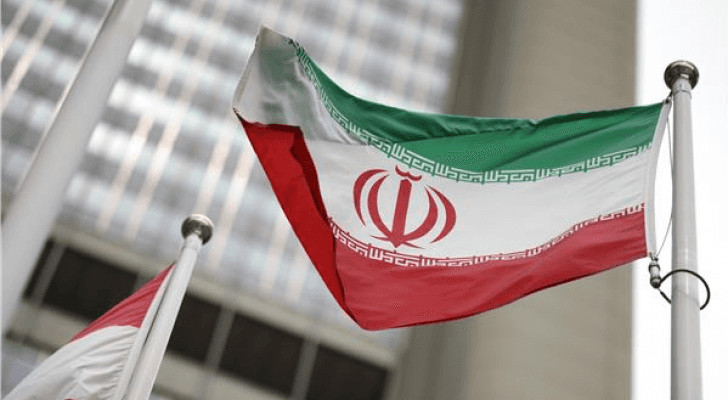 الصورة للعلم الإيراني