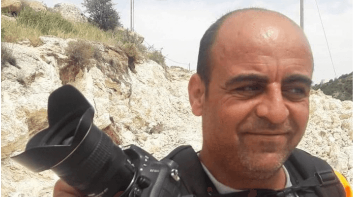 المعارض السياسي نزار بنات