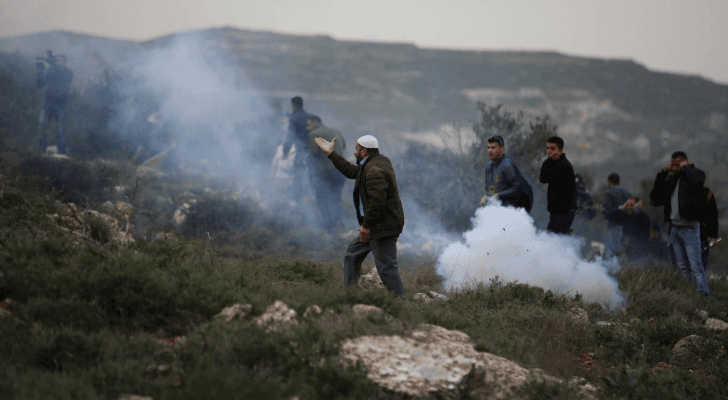 مواجهات بين شبان فلسطينيون وجنود الاحتلال الاسرائيلي